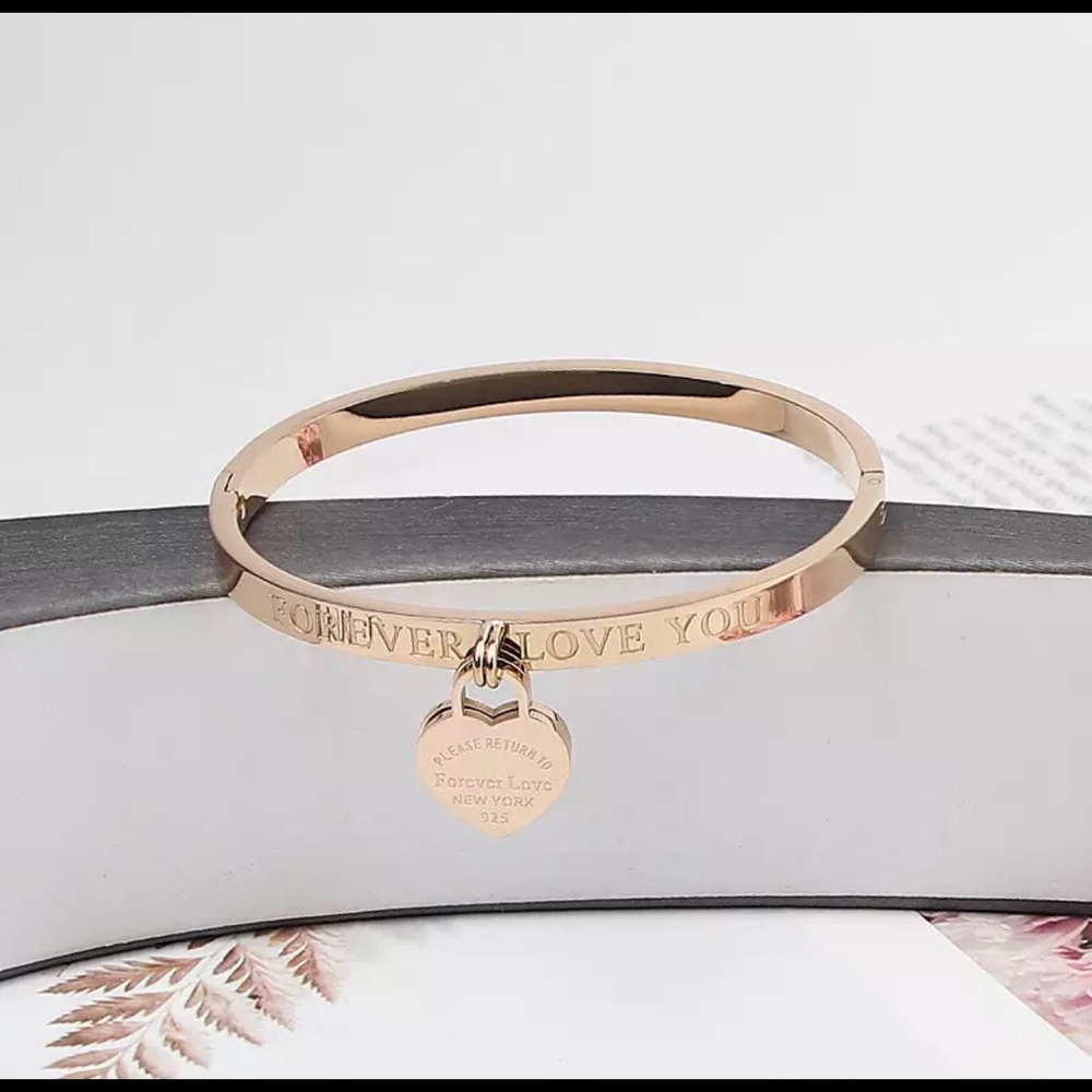 New Heart Love Stainless Steel Rose Gold Bracelet/Bangels
